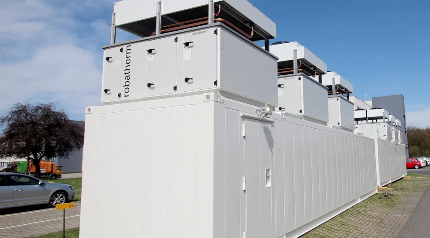 product-image-Cloud and Colo provider